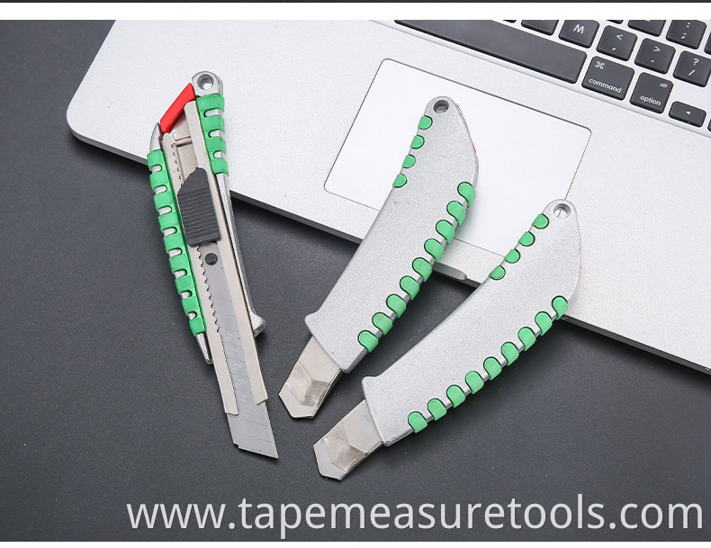 18mm Aluminum alloy coated utility knife